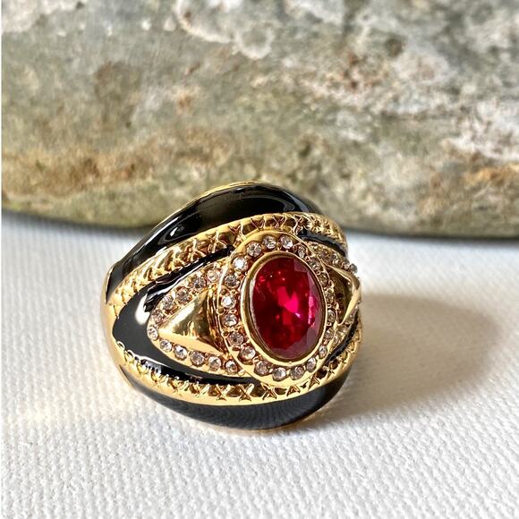 NEW Heirloom Collection Ruby & Rhinestone Statement Ring - Picture 9 of 16